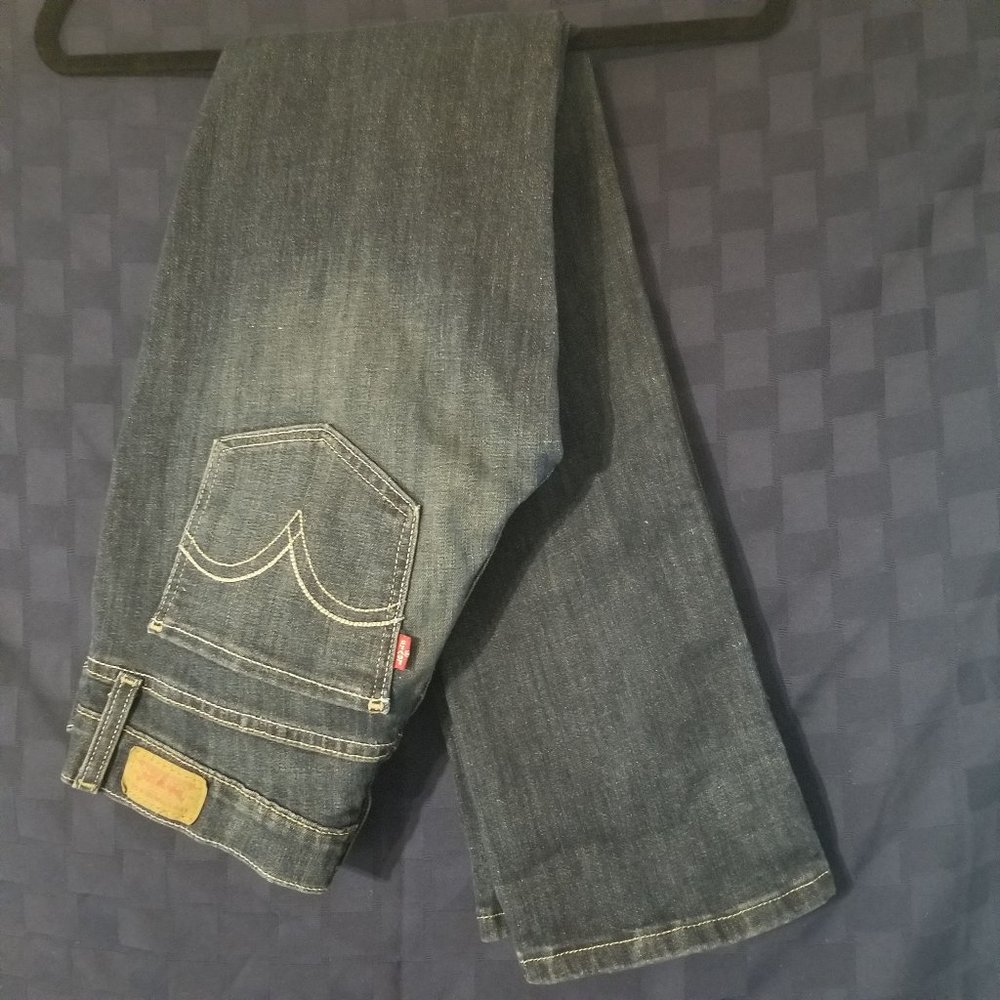 Levis 524 Superlow Women's Sz 6